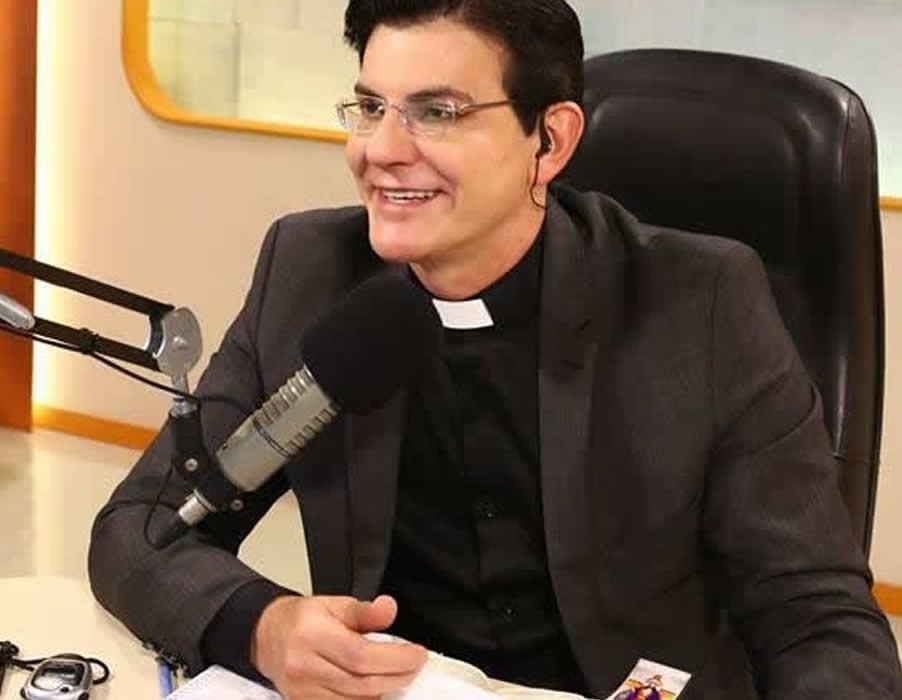 Padre Reginaldo MAnzotti